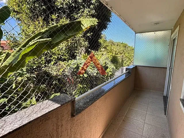 Apartamento 3 quartos e 2 banheiros, para alugar, no bairro Piratininga em Niterói