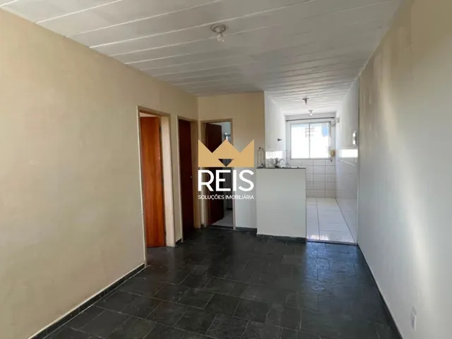 Apartamento 2 quartos e 1 banheiro, para alugar, no bairro Inhoaíba em Rio de Janeiro