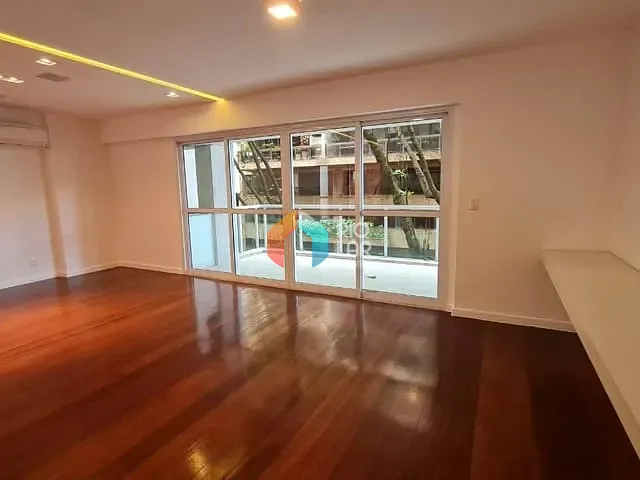 Apartamento com 199m² 3 quartos e 4 banheiros, à venda, no bairro Leblon em Rio de Janeiro