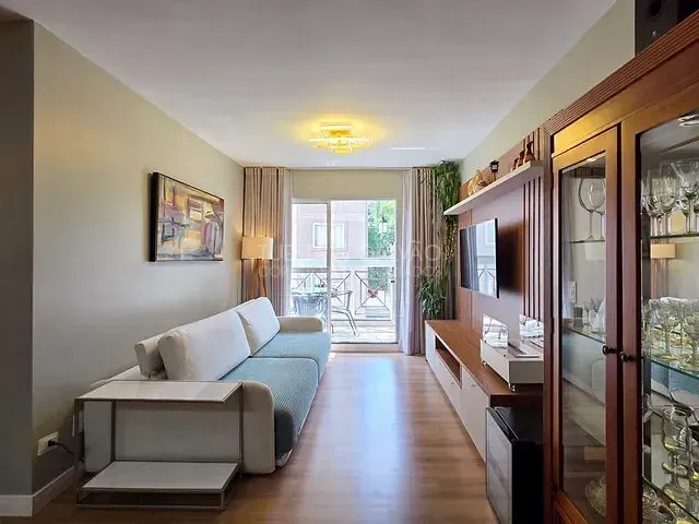 Apartamento com 93m² 3 quartos e 2 banheiros, à venda, no bairro Hugo Lange em Curitiba