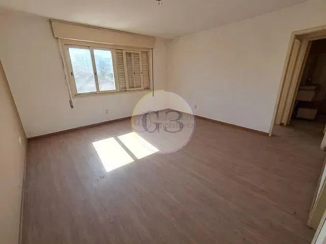 Apartamento 2 quartos e 2 banheiros, à venda ou para alugar, no bairro Centro em Pelotas