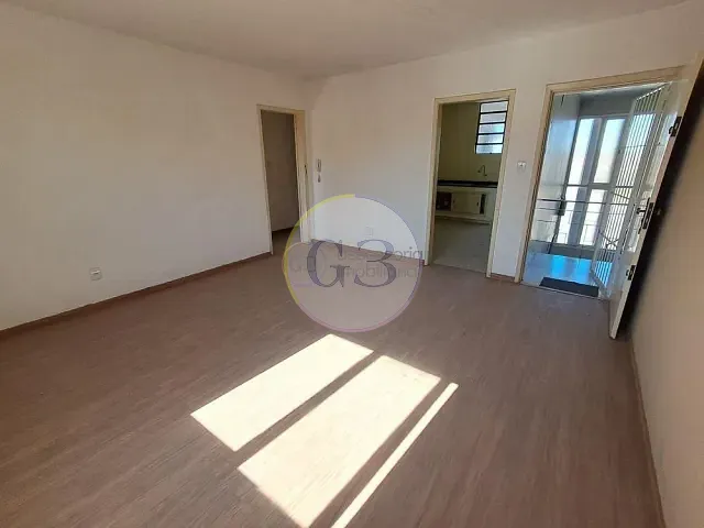 Apartamento 2 quartos e 2 banheiros, à venda ou para alugar, no bairro Centro em Pelotas