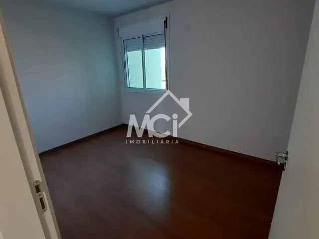 Apartamento com 62m² 3 quartos e 1 banheiro, à venda, no bairro Umuharama em Pelotas