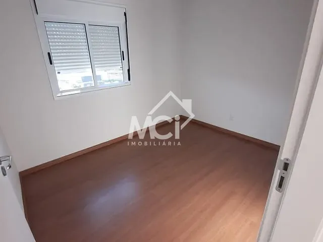 Apartamento com 62m² 3 quartos e 1 banheiro, à venda, no bairro Umuharama em Pelotas