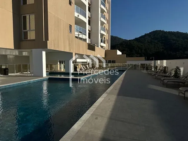 Apartamento com 91m² 2 quartos e 3 banheiros, à venda, no bairro Fazenda em Itajaí