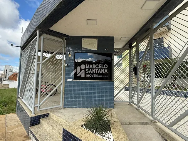 Apartamento 3 quartos e 2 banheiros, para alugar, no bairro Candeias em Vitória da Conquista
