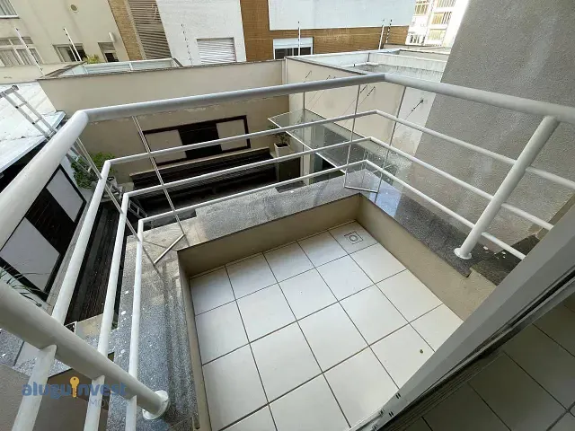 Apartamento 2 quartos e 1 banheiro, para alugar, no bairro Centro em Florianópolis