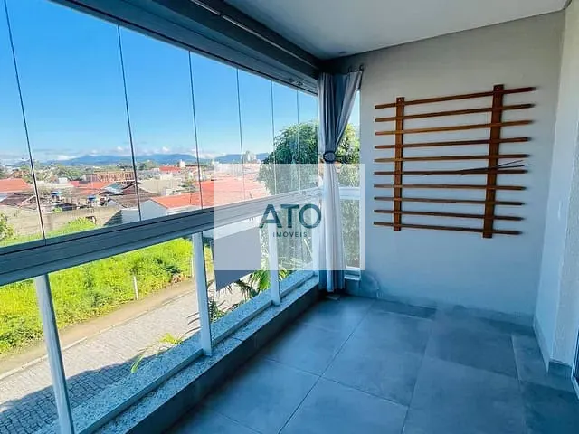 Apartamento 3 quartos e 2 banheiros, à venda, no bairro centro em Tijucas