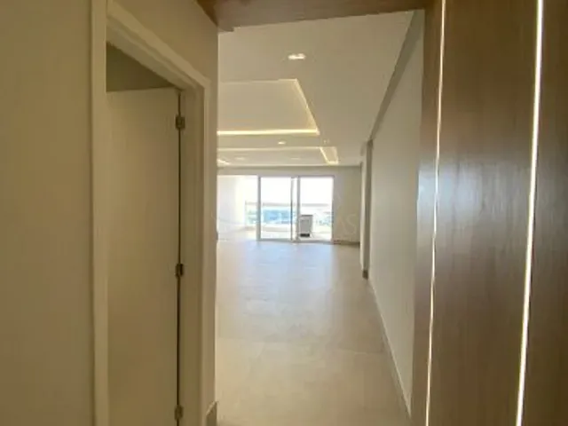 Apartamento com 310m² 3 quartos e 5 banheiros, à venda, no bairro Centro em Apucarana
