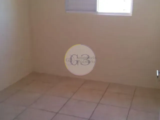Apartamento 2 quartos e 1 banheiro, para alugar, no bairro Areal em Pelotas