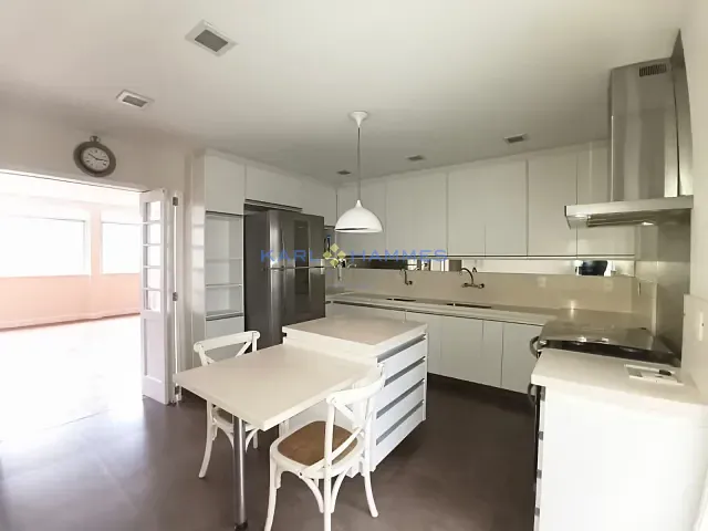 Apartamento 4 quartos e 4 banheiros, à venda, no bairro Centro em Petrópolis