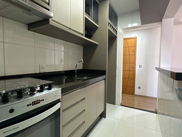 Apartamento 2 quartos e 1 banheiro, para alugar, no bairro Centro em Cambé