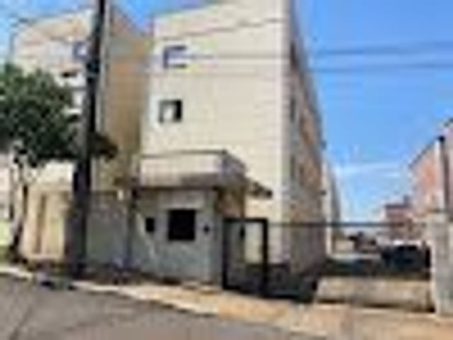 Apartamento 2 quartos e 1 banheiro, para alugar, no bairro Centro em Cambé