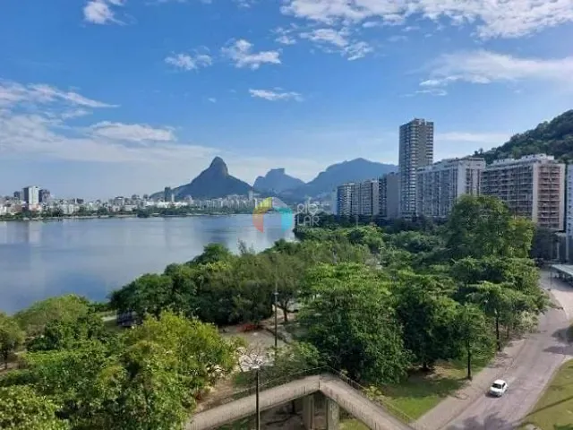 Apartamento com 160m² 4 quartos e 4 banheiros, à venda ou para alugar, no bairro Lagoa em Rio de Janeiro