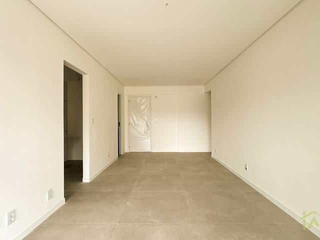 Apartamento 2 quartos e 2 banheiros, à venda, no bairro Alto dos Passos em Juiz de Fora