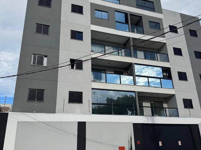 Apartamento com 130m² 3 quartos e 3 banheiros, à venda, no bairro Jardim Lima em Franca