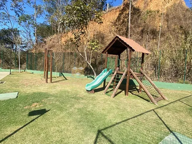 Casa com 147m² 3 quartos e 3 banheiros, à venda, no bairro Vila Parque em Santana de Parnaíba