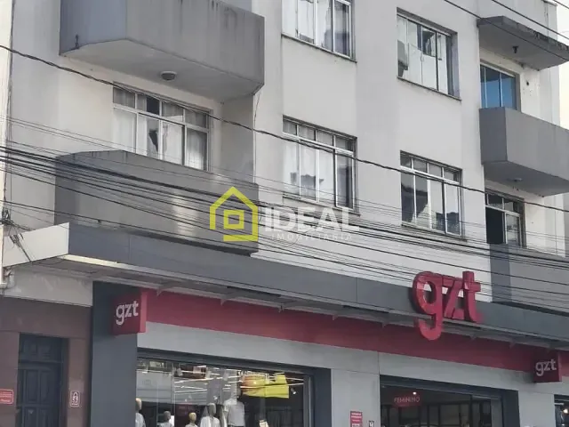 Apartamento 3 quartos e 2 banheiros, para alugar, no bairro Centro em Concórdia