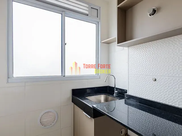 Apartamento com 44m² 2 quartos e 1 banheiro, para alugar, no bairro Rebouças em Curitiba