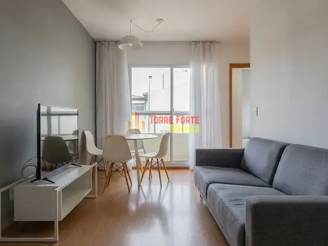 Apartamento com 44m² 2 quartos e 1 banheiro, para alugar, no bairro Rebouças em Curitiba