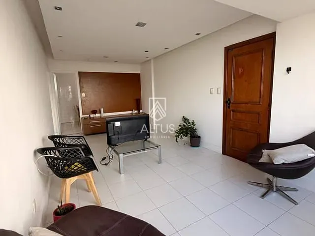 Apartamento 3 quartos e 1 banheiro, à venda, no bairro Pituba em Salvador