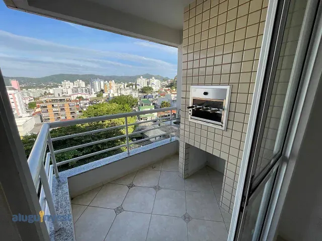 Apartamento 2 quartos e 1 banheiro, à venda, no bairro Trindade em Florianópolis