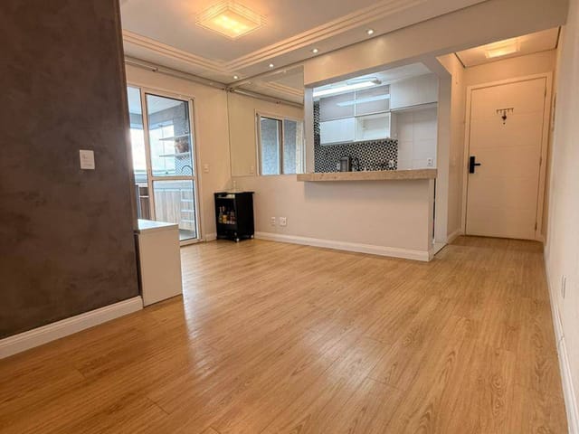 Apartamento 2 quartos e 2 banheiros, para alugar, no bairro Vila Valparaíso em Santo André