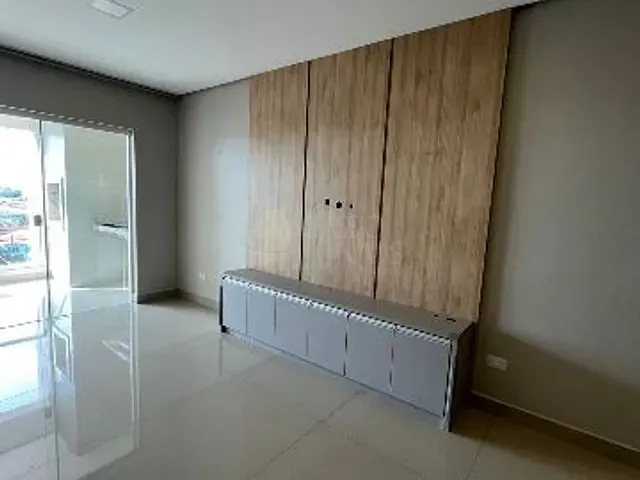 Apartamento 2 quartos e 2 banheiros, à venda, no bairro Centro em Apucarana