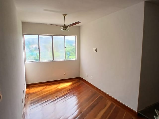 Apartamento 2 quartos e 1 banheiro, para alugar, no bairro Freguesia (Jacarepaguá) em Rio de Janeiro