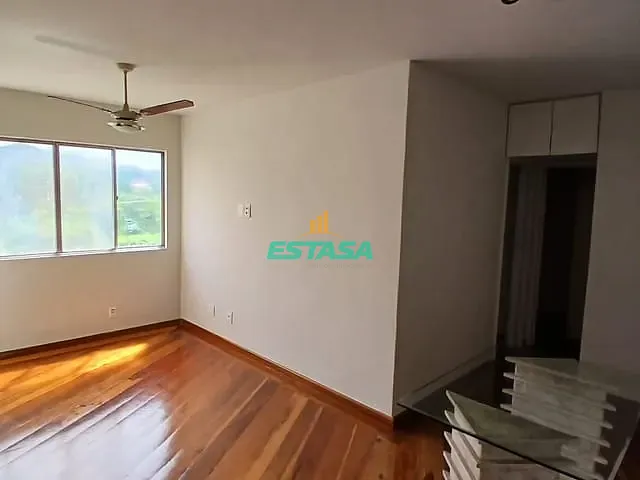 Apartamento 2 quartos e 1 banheiro, para alugar, no bairro Freguesia (Jacarepaguá) em Rio de Janeiro