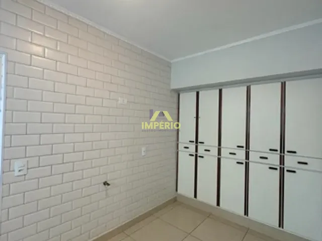 Apartamento com 104m² 3 quartos e 2 banheiros, para alugar, no bairro Centro em Salto