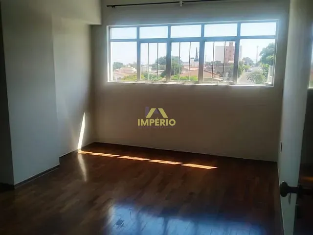 Apartamento com 104m² 3 quartos e 2 banheiros, para alugar, no bairro Centro em Salto