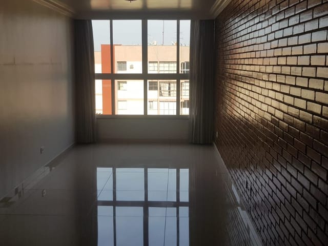 Apartamento com 95m² 3 quartos e 1 banheiro, à venda, no bairro Pq Manella em Cambé