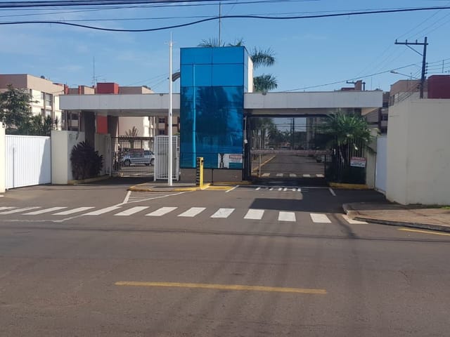 Apartamento com 95m² 3 quartos e 1 banheiro, à venda, no bairro Pq Manella em Cambé
