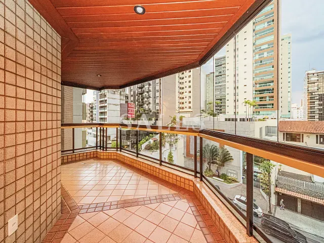 Apartamento com 249m² 4 quartos e 5 banheiros, à venda, no bairro Centro em Juiz de Fora