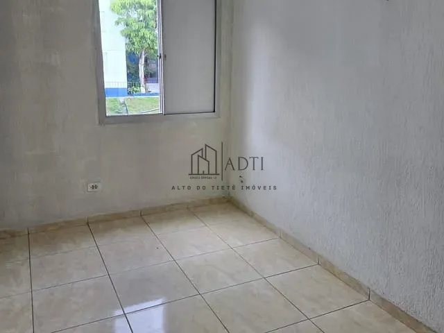 Apartamento 2 quartos e 1 banheiro, para alugar, no bairro Jardim Marica em Mogi das Cruzes