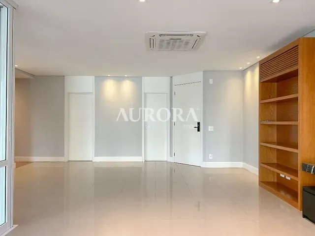 Apartamento com 299m² 3 quartos e 5 banheiros, para alugar, no bairro Gleba Fazenda Palhano em Londrina