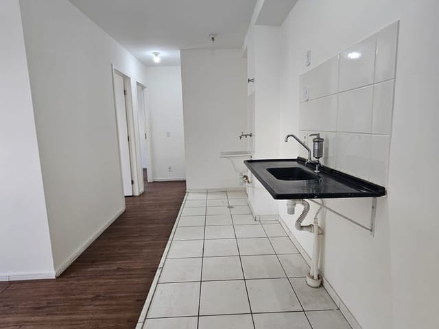Apartamento 2 quartos e 1 banheiro, à venda, no bairro Cidade Satélite Santa Bárbara em São Paulo