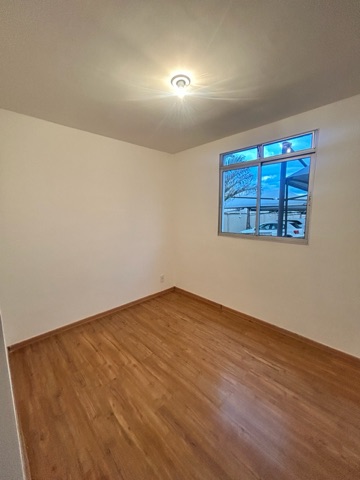 Apartamento 2 quartos e 1 banheiro, à venda, no bairro Bom Jesus em Contagem