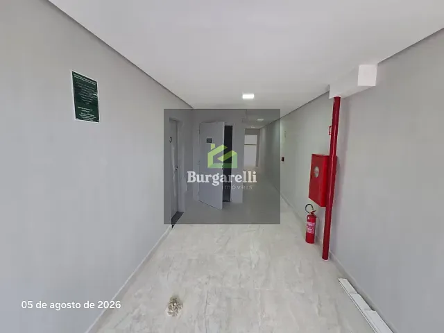 Apartamento 2 quartos e 1 banheiro, para alugar, no bairro Vila São Francisco em Lavras