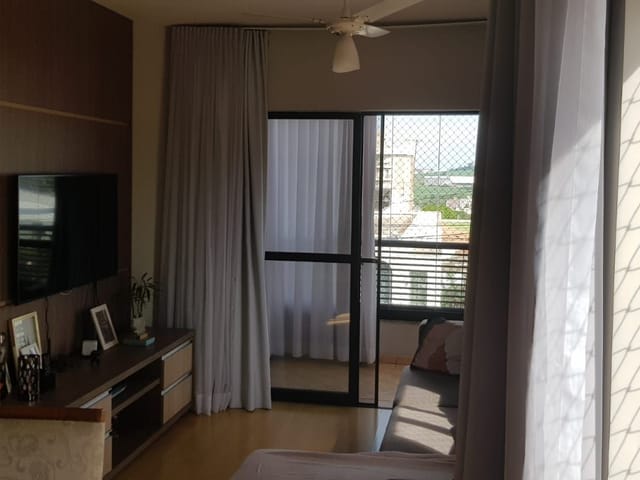 Apartamento com 190m² 3 quartos e 2 banheiros, à venda, no bairro Centro em Cambé