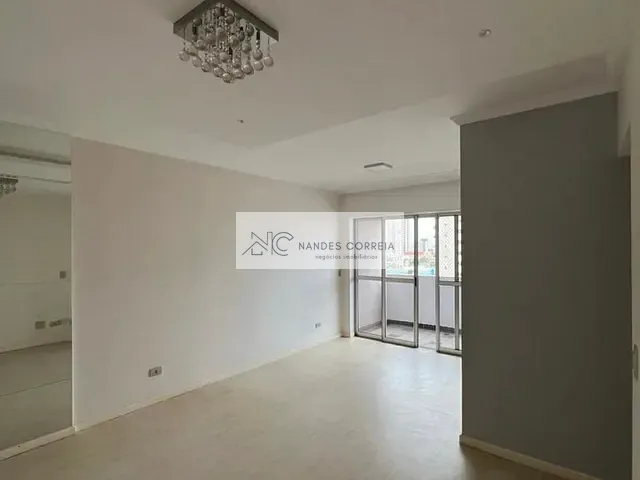 Apartamento 3 quartos e 2 banheiros, à venda, no bairro San Remo em Londrina
