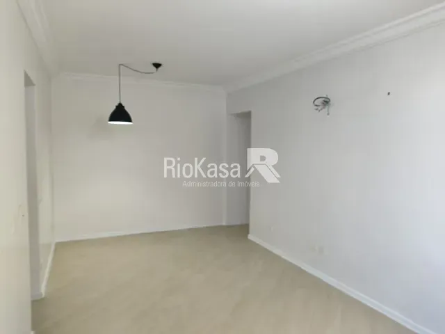 Apartamento 3 quartos e 3 banheiros, para alugar, no bairro Leblon em Rio de Janeiro