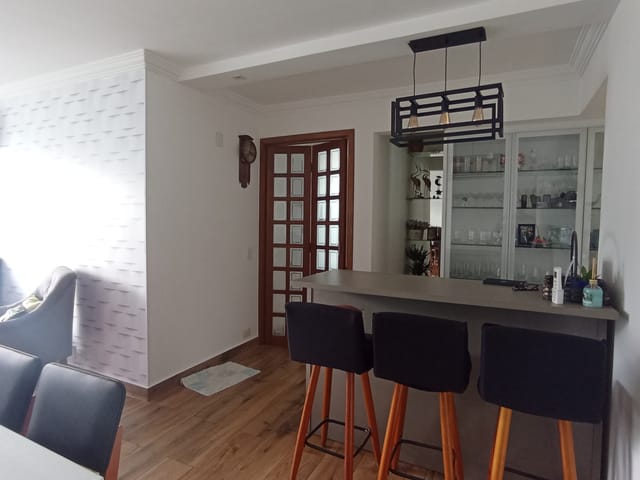 Foto do Apartamento - Apartamento 98m² à venda/Reformado/3 quartos/1 vagas- Edifício Veneza - Centro - Londrina/PR | Taive