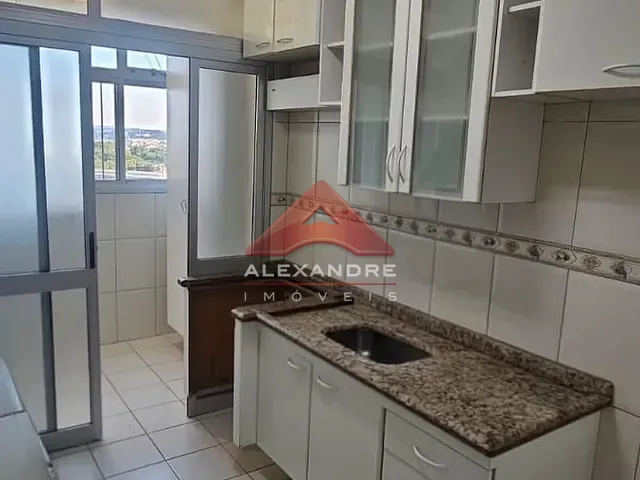 Apartamento 3 quartos e 1 banheiro, à venda ou para alugar, no bairro Vila Industrial em São José dos Campos