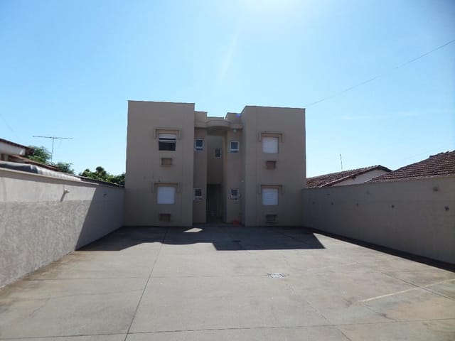 Apartamento 1 quarto e 1 banheiro, para alugar, no bairro Vila Xavier em Birigüi