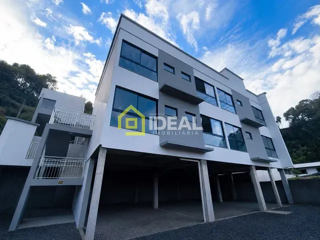 Apartamento 1 quarto e 1 banheiro, para alugar, no bairro Centro em Concórdia