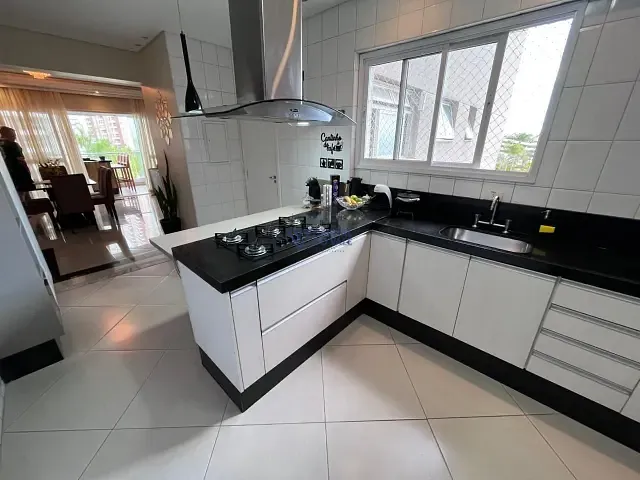 Apartamento 3 quartos e 4 banheiros, à venda, no bairro Jardim das Indústrias em São José dos Campos