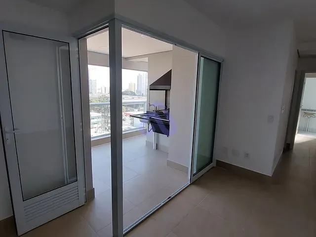 Apartamento 2 quartos e 2 banheiros, à venda, no bairro Vila Azevedo em São Paulo