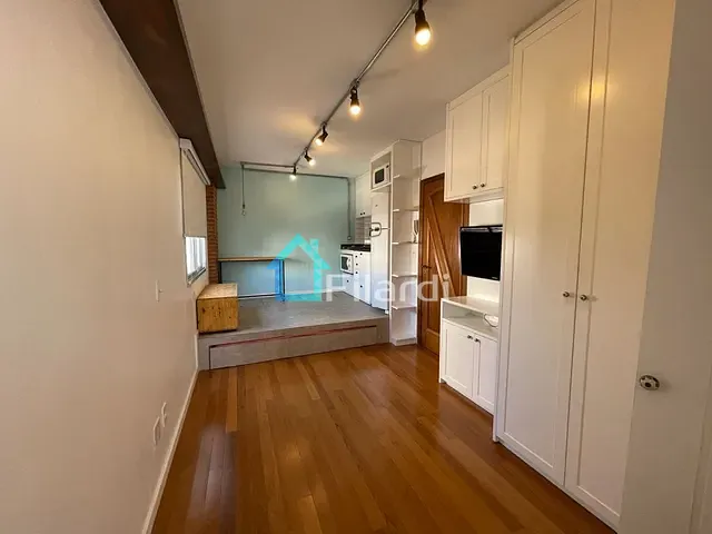 Apartamento 1 quarto e 1 banheiro, para alugar, no bairro Consolação em São Paulo